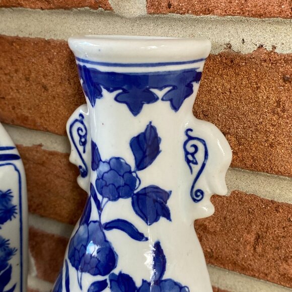 Chinoiserie Wall Pockets - Blue and White Wall Vases - Picture 3 of 14